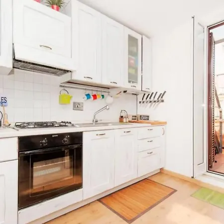 Διαμέρισμα Station Enchanting *